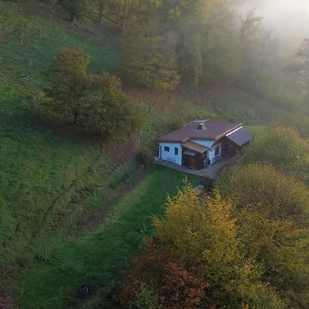 Cosy En Lisiere De Foret Dağ evi *